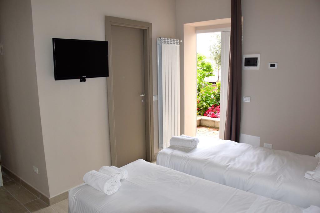 B&B Leonardo Ро Екстериор снимка